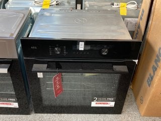 Lot 144  
            Marchington SR11 - Delivery or Collection 

                
AEG 6000 SENSECOOK PYROLYTIC SELF CLEANING BUILT IN SINGLE ELECTRIC OVEN: MODEL N...