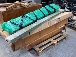 Lot 249  
            Marchington SR11 - Delivery or Collection 

                
QTY OF ASSORTED JOHN LEWIS & PARTNERS ITEMS TO INCLUDE SPINDLE HKSO 90CM BED FRAM...
