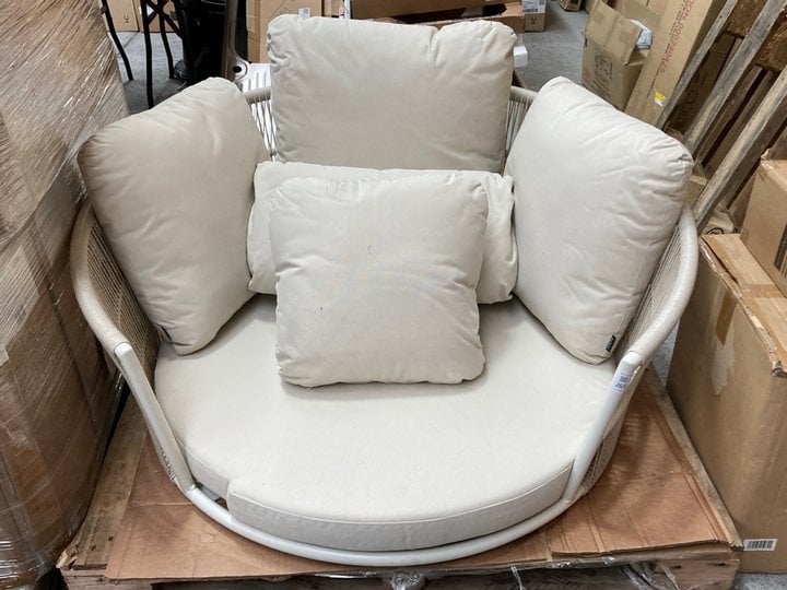 Lot 265  
            Marchington SR11 - Delivery or Collection 
                
COX & COX LARGE ROUND RATTAN LOVESEAT IN NATURAL: LOCATION - D1