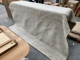 Lot 309  
            Marchington SR11 - Delivery or Collection 

                
LOAF.COM LOOPY WOOL RUG IN CHALK : SIZE 300X400CM - ORIGINAL RRP - £1275: LOCATIO...
