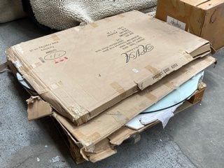 Lot 310  
            Marchington SR11 - Collection 

                
(COLLECTION ONLY) 2 X ASSORTED ITEMS TO INCLUDE OVAL TEMPERED GLASS 15MM 1200X800...