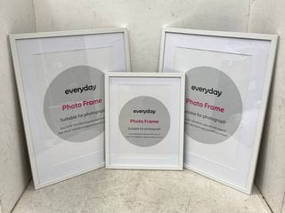 Lot 316  
            Marchington SR11 - Delivery or Collection 

                
SET OF 3 A4 PHOTO FRAMES IN WHITE: LOCATION - B3
