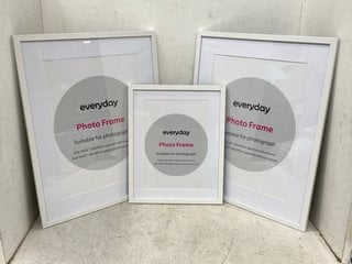 Lot 325  
            Marchington SR11 - Delivery or Collection 

                
SET OF 3 A4 PHOTO FRAMES IN WHITE: LOCATION - B3