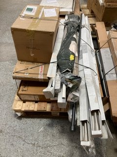 Lot 395  
            Marchington SR11 - Delivery or Collection 

                
PALLET OF ASSORTED JOHN LEWIS & PARTNERS HOMEWARE ITEMS TO INCLUDE ASSORTED CURTA...