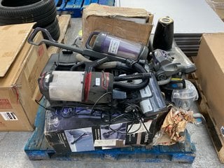 Lot 494  
            Marchington SR11 - Delivery or Collection 

                
PALLET OF ASSORTED HOUSEHOLD ITEMS TO INCLUDE SHARK NV602UK LIFT AWAY UPRIGHT VAC...