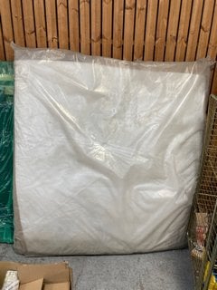 Lot 519  
            Marchington SR11 - Delivery or Collection 

                
OAK FURNITURE LAND SLEEP RANGE ZERO GRAVITY 1000 SUPERKING SIZE MATTRESS: LOCATIO...