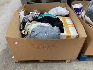 Lot 527  
            Marchington SR11 - Delivery or Collection 

                
PALLET OF ASSORTED ITEMS TO INCLUDE TRAIL OUTDOOR LEISURE ALPINE 250 SLEEPING BAG...