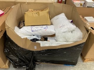 Lot 532  
            Marchington SR11 - Delivery or Collection 

                
PALLET OF ASSORTED ITEMS TO INCLUDE CORSAIR CX SERIES CX750 ATX POWER SUPPLY: LOC...
