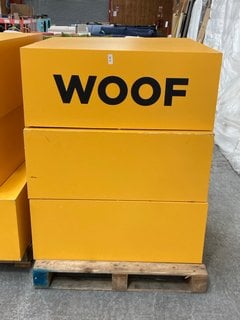 Lot 82  
            Marchington SR11 - Delivery or Collection 

                
3 X LARGE WOOF FLOOR DISPLAY STANDS IN YELLOW & BLACK: LOCATION - A3 (KERBSIDE PA...