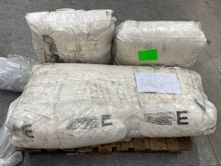 Lot 85  
            Marchington SR11 - Delivery or Collection 

                
3 X ASSORTED LOAF.COM INNER CUSHIONS: LOCATION - A3