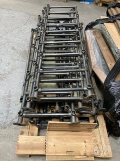 Lot 88  
            Marchington SR11 - Delivery or Collection 

                
PALLET OF ASSORTED INDUSTRIAL DISPLAY STAND COMPONENTS: LOCATION - A1 (KERBSIDE P...