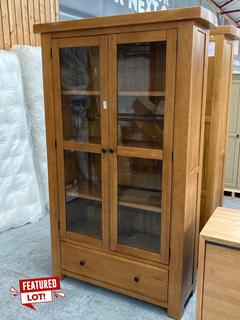 Lot 50  
            Marchington SR11 - Delivery or Collection 

                
OAK FURNITURELAND HERCULES RUSTIC SOLID OAK DISPLAY CABINET - ORIGINAL RRP £849.9...