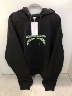 Lot 1000  
            Marchington SR13 - Parcel Delivery Only 
                
PELLADOR EIRETRASH EMBROIDERED MENS HOODIE IN BLACK-UK SIZE L-ORIGINAL RRP £91.00...