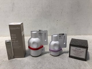 Lot 1020  
            Marchington SR13 - Parcel Delivery Only 

                
QTY OF ASSORTED BEAUTY ITEMS TO INCLUDE THISWORKS SKIN DEEP 150ML DRY LEG OIL: LO...