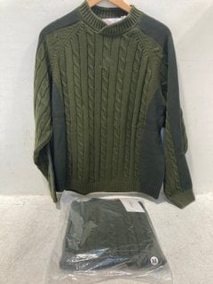 Lot 1027  
            Marchington SR13 - Parcel Delivery Only 

                
2 X PELLADOR MENS CABLE KNIT JUMPERS IN KHAKI-UK SIZES M/L: LOCATION - C15