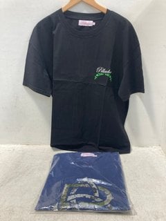 Lot 1031  
            Marchington SR13 - Parcel Delivery Only 

                
PELLADOR MENS LONG SLEEVED T-SHIRT IN BLUE -UK SIZE XL TO INCLUDE PELLADOR T-SHIR...