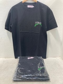 Lot 1034  
            Marchington SR13 - Parcel Delivery Only 

                
5 X MENS PELLADOR T-SHIRTS IN BLACK IN VARIOUS SIZES TO INCLUDE M: LOCATION - C15