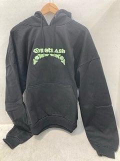 Lot 1041  
            Marchington SR13 - Parcel Delivery Only 

                
PELLADOR EIRETRASH EMBROIDERED MENS HOODIE IN BLACK-UK SIZE XL-ORIGINAL RRP £91.0...