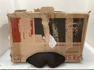 Lot 1091  
            Marchington SR13 - Parcel Delivery Only 

                
QTY OF BLACK SLEEP MASKS: LOCATION - C13