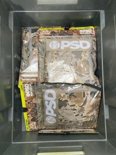 Lot 1104  
            Marchington SR13 - Parcel Delivery Only 

                
7 X PSD MENS TRUNKS IN VARIOUS SIZES TO INCLUDE - UK SIZE: LARGE: LOCATION - C12