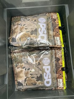 Lot 1111  
            Marchington SR13 - Parcel Delivery Only 

                
7 X PSD MENS TRUNKS IN VARIOUS SIZES TO INCLUDE - UK SIZE: LARGE: LOCATION - C12