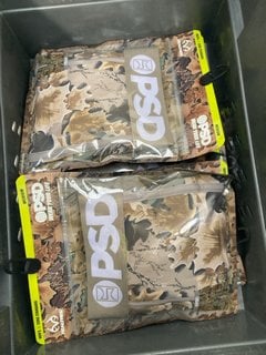 Lot 1112  
            Marchington SR13 - Parcel Delivery Only 

                
7 X PSD MENS TRUNKS IN VARIOUS SIZES TO INCLUDE - UK SIZE: SMALL: LOCATION - C12