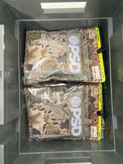 Lot 1114  
            Marchington SR13 - Parcel Delivery Only 

                
7 X PSD MENS TRUNKS IN VARIOUS SIZES TO INCLUDE - UK SIZE: SMALL: LOCATION - C12