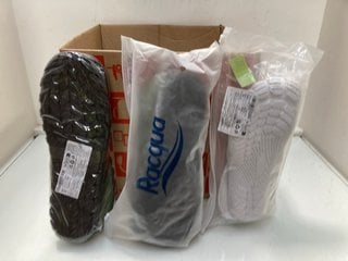 Lot 1133  
            Marchington SR13 - Parcel Delivery Only 

                
QTY OF ASSORTED WATER SHOES IN VARIOUS SIZES TO INCLUDE - UK SIZE: 7: LOCATION - C11