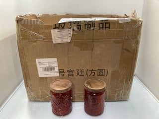 Lot 1134  
            Marchington SR13 - Parcel Delivery Only 

                
QTY OF VINTAGE PANTRY JARS IN RED: LOCATION - C11