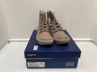 Lot 1170  
            Marchington SR13 - Parcel Delivery Only 

                
LEGERO WOMENS BEIGE SHOES - UK SIZE: 7.5 - ORIGINAL RRP: £130.00: LOCATION - C9