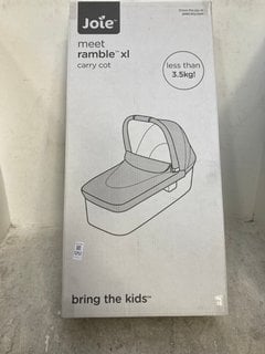 Lot 1251  
            Marchington SR13 - Parcel Delivery Only 

                
JOIE RAMBLE XL CARRY COT IN GREY-ORIGINAL RRP £139.00: LOCATION - C6