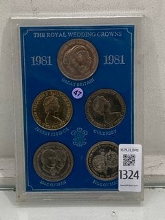 Lot 1324  
            Marchington SR13 - Parcel Delivery Only 

                
PRINCE CHARLES AND LADY DIANA SPENCER 1981 WEDDING CROWN PRESENTATION SET, BRILLI...