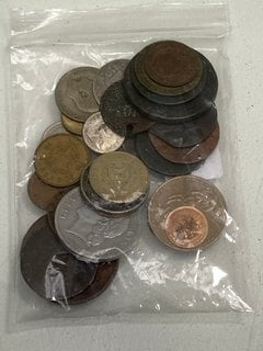 Lot 1346  
            Marchington SR13 - Parcel Delivery Only 

                
A COLLECTION OF VINTAGE AND ANTIQUE BRITISH COINS TO INCLUDE VICTORIAN SILVER, A ...