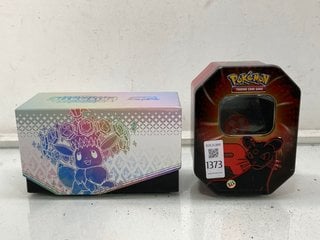 Lot 1373  
            Marchington SR13 - Parcel Delivery Only 

                
A POKEMON TIN WITH SEALED DICE AND TOKENS AND A POKEMON PRISMATIC EVOLUTIONS TRAI...