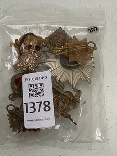 Lot 1378  
            Marchington SR13 - Parcel Delivery Only 

                
TEN ANTIQUE BRITISH MILITARY BADGES, CAP AND OTHER: LOCATION - C3