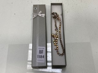 Lot 1384  
            Marchington SR13 - Parcel Delivery Only 

                
\N \ANTIQUE PASTE-SET NECKLACE, BOXED: LOCATION - C3