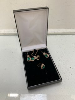 Lot 1454  
            Marchington SR13 - Parcel Delivery Only 

                
A MATCHING JEWELLERY SET COMPRISING A NECKLACE, A PAIR OF EARRINGS AND A RING, AL...