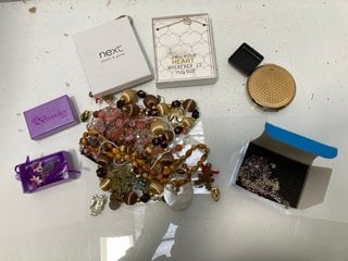 Lot 1490  
            Marchington SR13 - Parcel Delivery Only 

                
A COLLECTION OF UNBOXED COSTUME JEWELLERY, A VINTAGE COMPACT AND THREE ITEMS OF B...