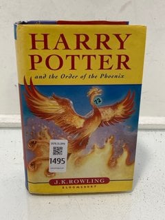Lot 1495  
            Marchington SR13 - Parcel Delivery Only 

                
J.K.ROWLING HARDBACK FIRST EDITION BOOK WITH DUSTWRAPPER, "HARRY POTTER AND THE O...