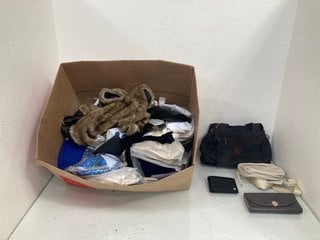 Lot 556  
            Marchington SR13 - Parcel Delivery Only 

                
QTY OF ASSORTED WOMENS APPAREL TO INCLUDE LORENZ MULTI SECTION FAUX LEATHER PURSE...