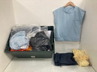 Lot 558  
            Marchington SR13 - Parcel Delivery Only 

                
QTY OF ASSORTED WOMENS CLOTHING - SIZE UK MEDIUM & 12 TO INCLUDE MESHKI SHAY LACE...