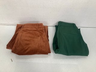 Lot 567  
            Marchington SR13 - Parcel Delivery Only 

                
BODEN WOMENS REGULAR FIT TROUSERS IN BROWN - SIZE UK 8R TO INCLUDE BODEN WOMENS R...