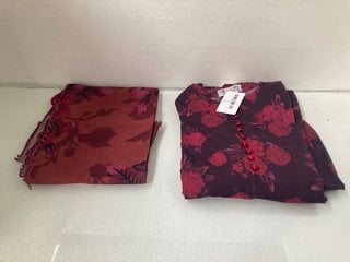 Lot 570  
            Marchington SR13 - Parcel Delivery Only 

                
H&W WOMENS 3 PIECE TOP, TROUSERS & SCARF SET IN RED - SIZE 38: LOCATION - A3