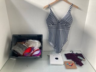 Lot 587  
            Marchington SR13 - Parcel Delivery Only 

                
QTY OF ASSORTED WOMENS UNDERWEAR & SWIMWEAR IN VARIOUS SIZES TO INCLUDE SEAMLESS ...