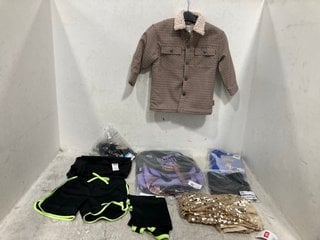 Lot 668  
            Marchington SR13 - Parcel Delivery Only 

                
QTY OF ASSORTED CHILDRENS CLOTHING & APPAREL IN VARIOUS SIZES TO INCLUDE NEXT FLE...
