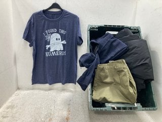 Lot 693  
            Marchington SR13 - Parcel Delivery Only 

                
QTY OF ASSORTED MENS CLOTHING IN VARIOUS SIZES TO INCLUDE VERY EVERYDAY CHINOS IN...