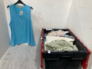 Lot 712  
            Marchington SR13 - Parcel Delivery Only 

                
QTY OF ASSORTED WOMENS CLOTHING - SIZE UK 16,18 & XL+ TO INCLUDE CYCOLOGY KITTY Q...