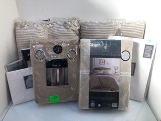 Lot 774  
            Marchington SR13 - Parcel Delivery Only 

                
QTY OF ASSORTED HOUSEHOLD ITEMS TO INCLUDE AZ AMIGIZONE V SHAPED ORTHOPAEDIC PILL...