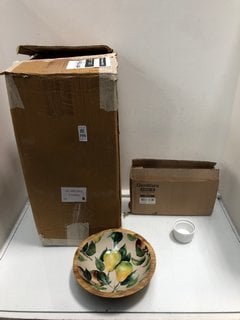 Lot 799  
            Marchington SR13 - Parcel Delivery Only 

                
QTY OF APPLES & PEARS WOODEN BOWLS TO INCLUDE QTY OF GENWARE 8CM STACKING RAMEKIN...