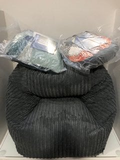 Lot 815  
            Marchington SR13 - Parcel Delivery Only 
                
3 X ASSORTED HOUSEHOLD ITEMS TO INCLUDE SUPER SOFT SINGLE DUVET COVER SET IN MULT...